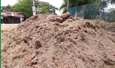 গোদাগাড়ী পৌরসভার সড়ক নির্মাণে ব্যপক অনিয়ম