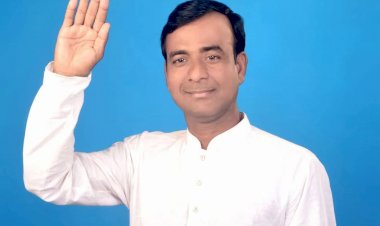 পাবনার চাটমোহরে বিস্ফোরক আইনে দায়েরকৃত মামলায় অজ্ঞাত অভিযুক্ত তালিকায় গ্রেফতার হায়াতুজ্জামানকে জেল হাজতে প্রেরণ
