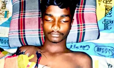 নওগাঁর মহাদেবপুরে ফুটবল খেলার সময় বজ্রপাতে অনিক পাহান নামে  এক কিশোরের মৃত্যু