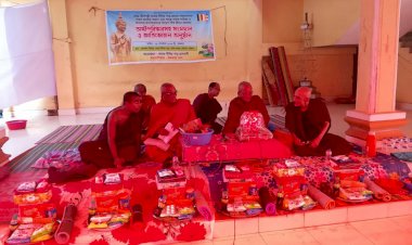 কাঝর  দিঘীর পাড় গ্রামের  প্রয়াত সকল উপাসক উপাসিকাদের স্বরণে অষ্টপরিস্কারসহ সংঘদান অনুষ্ঠান