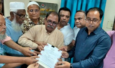 ঠাকুরগাঁও-১ উপনির্বাচন: রাষ্ট্রপতি মির্জা ফখরুলের ছোট ভাই মির্জা ফয়সল মনোনয়নপত্র জমা দিলেন