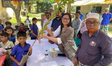 নরসিংদীর শিবপুরে ছায়াবিথী বিদ্যা নিকেতনে  ক্রীড়া সামগ্ৰী ও ফলজ চারা বিতরন করলেন ইউএনও