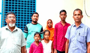 নওগাঁর ধামইরহাট সোনাদিঘী আদিবাসী পল্লীতে খ্রিস্টান ধর্ম ত্যাগ করে একই পরিবারের ৫ সদস্যের ইসলাম গ্রহণ