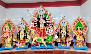 নওগাঁর ১১ টি উপজেলায় সনাতন ধর্মাবলম্বী হিন্দু সম্প্রদায়ের আজ ষষ্ঠী পূঁজা ৮৩৬ মণ্ডপে বাজবে ঢাক ও কাঁশি