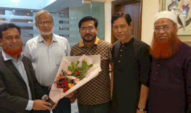 চট্টগ্রাম ক্লাবে বিশিষ্ট ব্যক্তিবর্গের সাথে পেশাজীবী দলের সভাপতি আরিফুল ইসলাম জিয়ার সৌজন্য সাক্ষাৎ