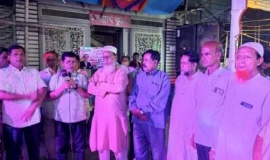 বুড়িচংয়ে পূজা মণ্ডপ পরিদর্শন ও আর্থিক সহযোগিতা প্রদান করলেন চেয়ারম্যান পদপ্রার্থী আব্দুল কাদের ভূঁইয়া