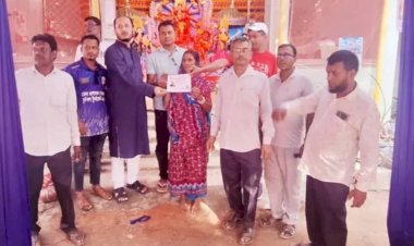 রাজশাহীতে ১০০ পূজামণ্ডপে জাতীয়তাবাদী পেশাজীবী দলের কেন্দ্রীয় সাংগঠনিক সম্পাদক দায়িত্বপ্রাপ্ত রাজশাহী বিভাগ এর মো. সাইফুল ইসলাম হীরকের অনুদান : সরেজমিনে গিয়ে প্রতিটি মণ্ডপে পাঁচ হাজার টাকা করে সর্বমোট  ১০০ টি পূজা মন্ডপে সহায়তা প্রদান, সম্প্রীতি ও সৌহার্দ্য প্রতিষ্ঠায় এক বিরল উদ্যোগ