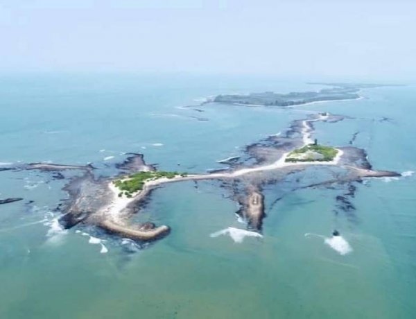 প্রবালদ্বীপ সেন্টমার্টিনের আকাশে ড্রোন সদৃশ রহস্যময় বস্তু: দ্বীপজুড়ে আলোচনা