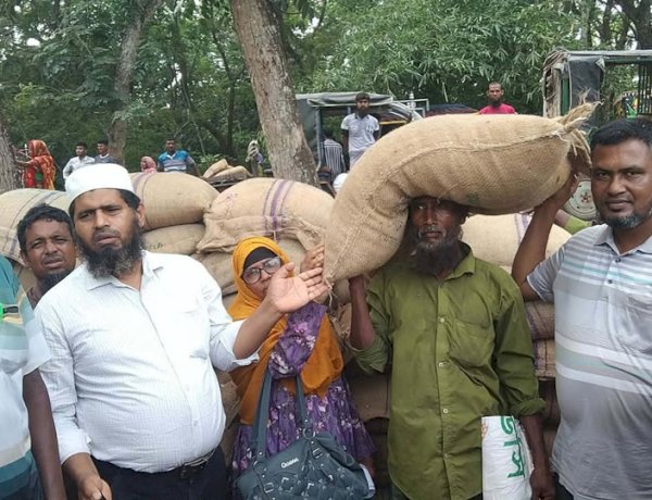 গলাচিপায় জেলেদের মুখে হাসি—ইলিশ সংরক্ষণে বিরত থাকা পরিবারগুলোর পাশে মানবিক সহায়তা