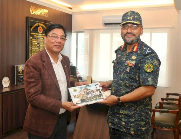ঢাকায় প্রতিমন্ত্রীর সঙ্গে আনসার-ভিডিপি মহাপরিচালকের সৌজন্য সাক্ষাৎ