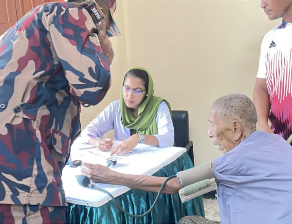 সোনাইছড়িতে ১১ বিজিবির মানবিক কার্যক্রম: চিকিৎসা সেবা, শিক্ষা সামগ্রী ও খাদ্য বিতরণ