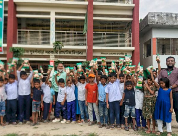 পাবনায় গাকের উদ্যোগে ২১ হাজারের বেশি শিক্ষার্থীর জন্য স্কুল ফিডিং কার্যক্রম বাস্তবায়ন