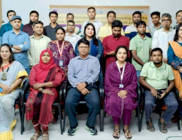 নওগাঁয় জলবায়ু পরিবর্তন পরিবেশের অবক্ষয় ও মানবাধিকার বিষয়ে সাংবাদিকদের ২ দিনব্যাপী প্রশিক্ষণ
