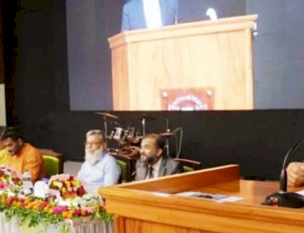 বিশ্বের সঙ্গে শিক্ষার্থীদের সংযোগ গড়ে তুলতে হবে : এমপি শিমুল বিশ্বাস