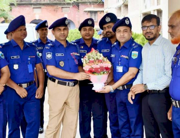 পাবনার নবাগত পুলিশ সুপারের যোগদান ও দায়িত্বভার গ্রহণ