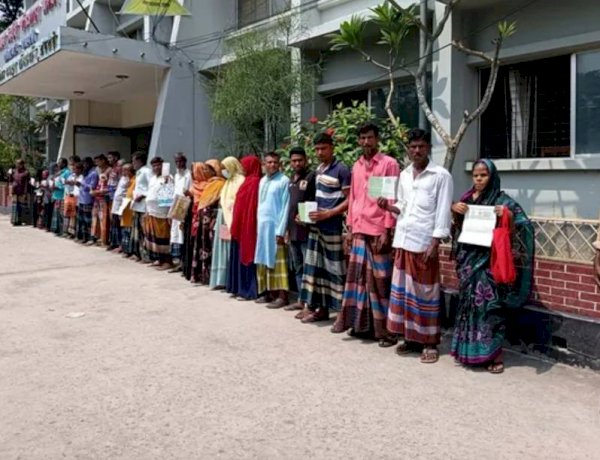 বালিয়াকান্দিতে বীমার কোটি টাকা আত্মসাতের অভিযোগ: দিশেহারা গ্রাহকরা