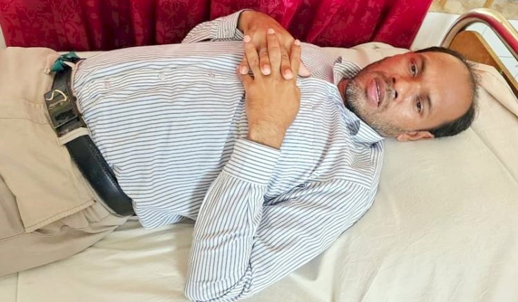সত্য ঘটনা উদঘাটনের ভয়ে কর্মরত সাংবাদিক এর উপর হামলা 