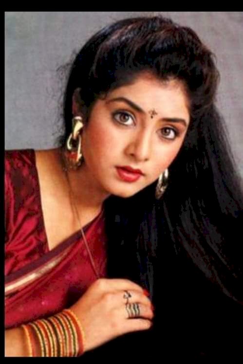 ভারতীয় চলচ্চিত্রের অভিনেত্রী দিব্যা ভারতীর জন্মদিন