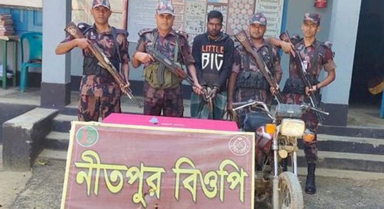 নওগাঁর পোরশায় ট্যাপেন্টাডল ট্যাবলেটসহ সাইদুর রহমান নামে এক মাদক কারবারি গ্রেফতার