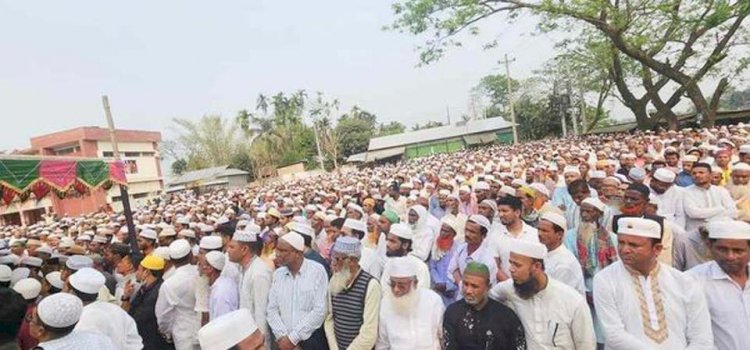 ফুলপুরে সাবেক চেয়ারম্যান  আমির উদ্দিন সরকারের দাফন সম্পন্ন হাজারো মানুষের ঢল