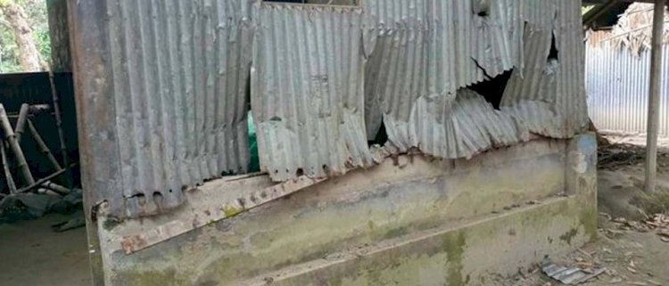 বৃদ্ধ নিহতের পর পুরুষশূন্য প্রতিপক্ষের বাড়ি ঘরে হামলা ভাঙচুর লুট