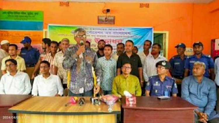 টিসিবি পণ্যেের জন্য দেওয়া হচ্ছে স্মার্ট কার্ডঃ  ডুমুরিয়ায় বাণিজ্য মন্ত্রণালয়ের সিনিয়র সচিব