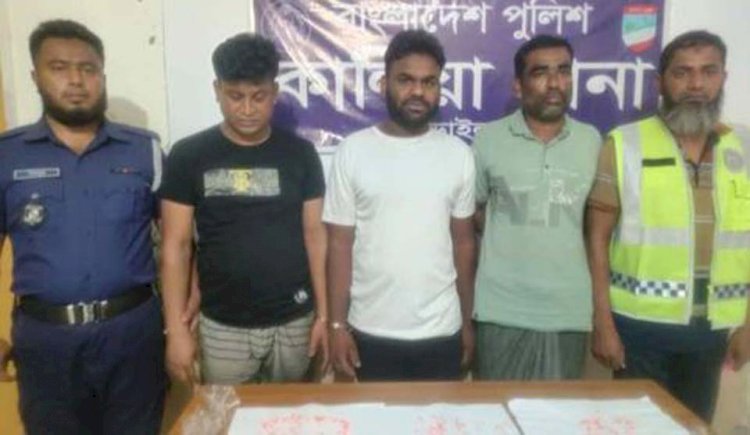 নড়াইলে পুলিশের অভিযানে ইয়াবা ও সাজাপ্রাপ্ত আসামি গ্রেফতার ৪