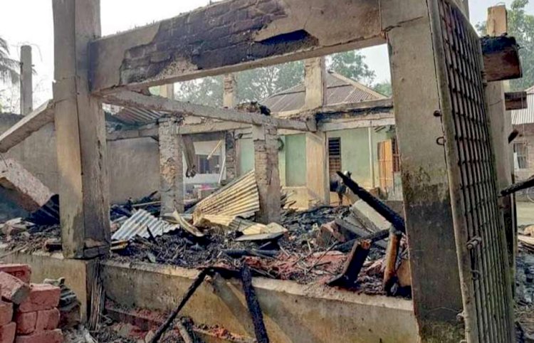 নওগাঁর পাহাড়পুর মালঞ্চ এলাকায় অগ্নিকান্ডে প্রায়   সাত লাখ টাকার মালামাল ভস্মিভূত