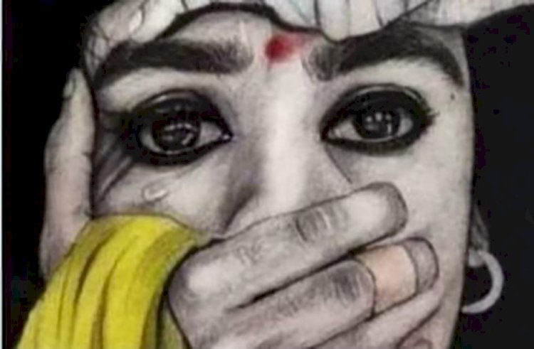 নওগাঁর মহাদেবপুরে গৃহবধূকে ধর্ষণের মামলায় ধর্ষক গোলাম মোস্তফা  আটক