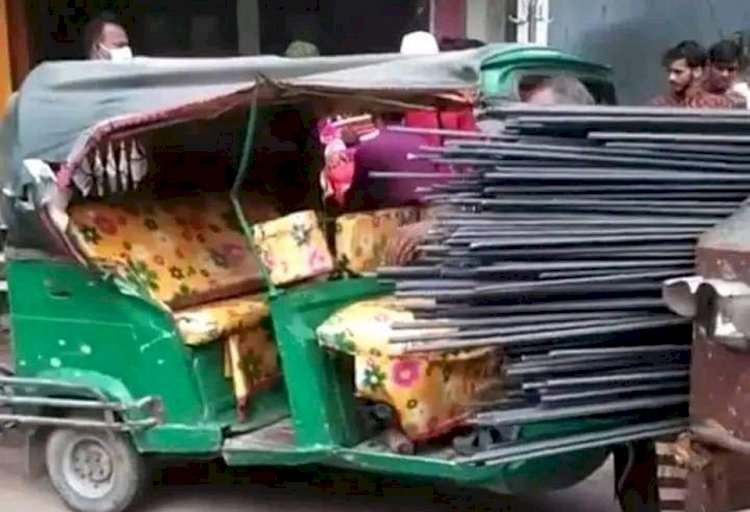 নরসিংদীর রায়পুরা শ্রীরামপুরে নসিমনের থাক্কায় সিএনজি আরোহী ১- মহিলার মৃত্যু আহত-২ চালক আটক