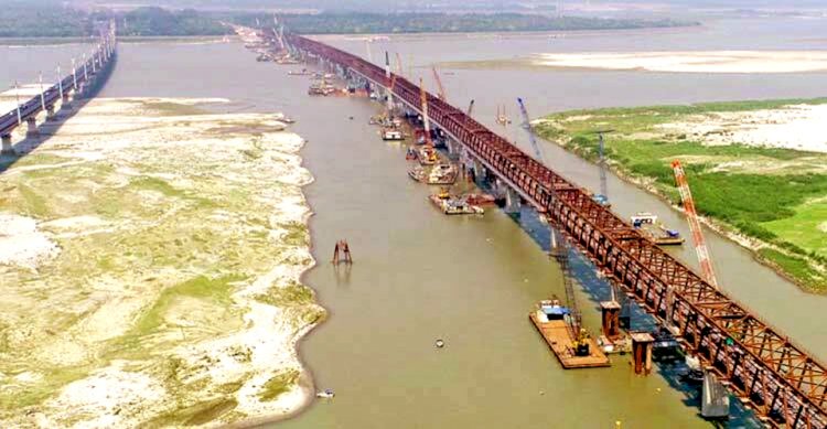 যমুনার বুকে সম্পূর্ণ দৃশ্যমান বঙ্গবন্ধু রেলওয়ে সেতু, উদ্বোধন ডিসেম্বরে