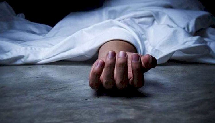 নওগাঁর আত্রাইয়ে ট্রেনে কাটা পড়ে আলমগীর নামে এক   যুবকের মৃত্যু