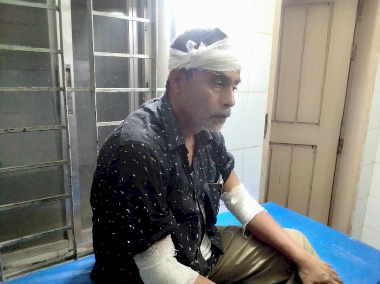 রাজবাড়ীতে নির্বাচনী কর্মী সভায় যাওয়ার  পথে ২জনকে হাতুরী পেটা