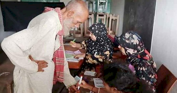 নওগাঁ ও বগুড়াসহ দেশের বিভিন্ন উপজেলায় দ্বিতীয় ধাপে ভোটগ্রহণ চলছে ১৫৬ উপজেলায়