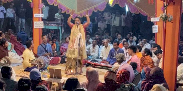 খোদ্দনারায়নপুর পালপাড়া সার্বজনীন শ্রী শ্রী রাধা গোবিন্দ মন্দিরে ১৬ প্রহরব্যাপী লীলা কীর্তন  যজ্ঞ অনুষ্ঠান শুরু