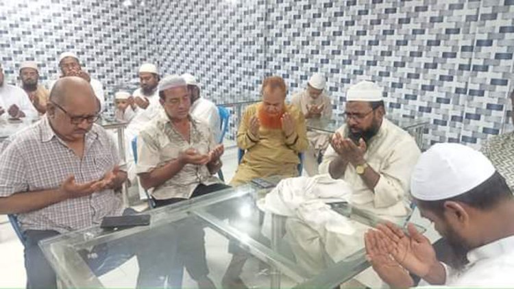 গোবিন্দগঞ্জ সুনামধন্য প্রতিষ্ঠান বনফুল হোটেল ও রেস্টুরেন্টের নতুন ভবনের শুভ উদ্বোধন উপলক্ষে মিলাদ মাহফিল ও দোয়া অনুষ্ঠিত