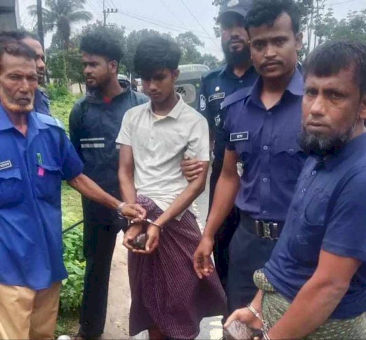 ঘুমধুমে ইয়াবাসহ পাচারকারী আটক