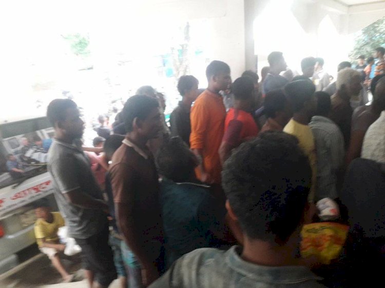 দিনাজপুর  ফুলবাড়ীতে গৃহবধূকে পিটিয়ে হত্যার অভিযোগ,স্বামী শাশুড়ী আটক