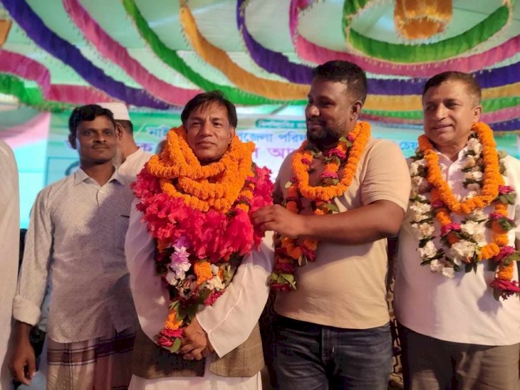 নাইক্ষ্যংছড়ি বাইশারীতে গণ সংবর্ধণায়  ফুলে ফুলে সিক্ত হলেন নবনির্বাচিত উপজেলা চেয়ারম্যানগন