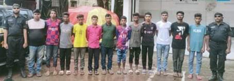 কুমিল্লায় খাবারের হোটেলে মাদক বিক্রি' র‍্যাবের অভিযানে আটক ১২ জন