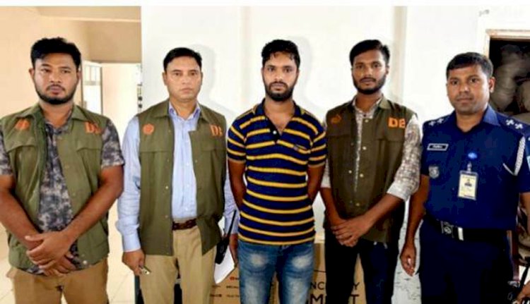 দিনাজপুর জেলা পুলিশ নামে ভুয়া ফেসবুক আইডি খুলে জনগণের সাথে প্রতারণা, আটক ১
