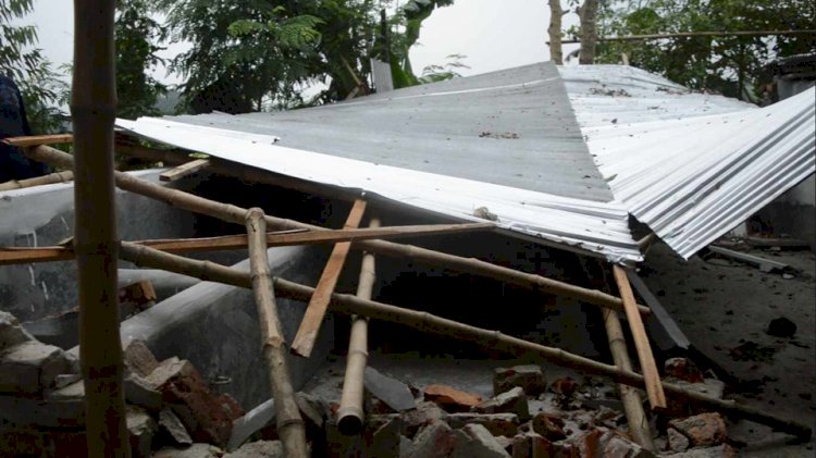 আত্রাইয়ে জমি দখলকে কেন্দ্র করে দু-পক্ষেরপাল্টাপাল্টি অভিযোগ