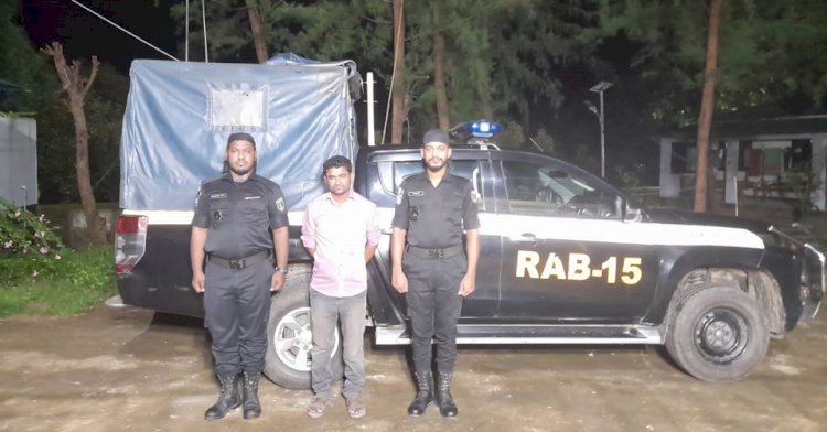 টেকনাফে র‌্যাবের অভিযানে দুই লক্ষ ইয়াবাসহ আটক-১