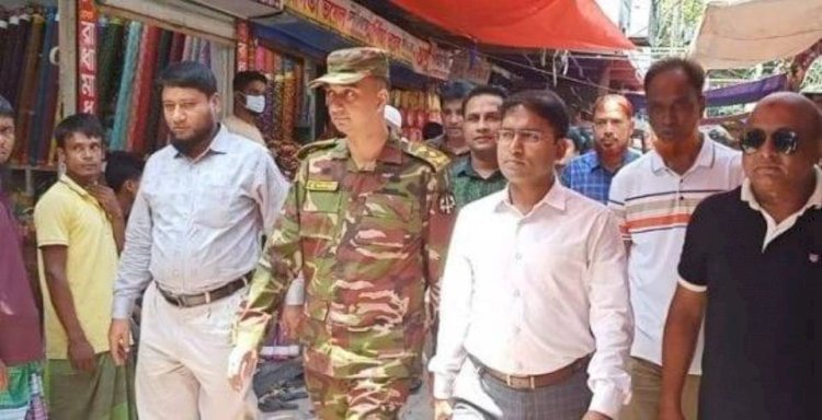 নরসিংদীর বাবুরহাটে আইনশৃঙ্খলা নিয়ে মতবিনিময় করেন জেলা প্রশাসক