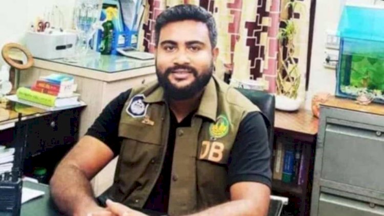রাজশাহীতে ক্রসফায়ারের ভয় দেখিয়ে টাকা আদায়, ৫ বছর পর সাবেক ডিবি কর্মকর্তার নামে মামলা