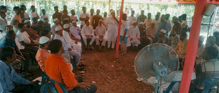 জামাত ইসলামী বাংলাদেশ কেশবপুর উপজেলা  শাখা আমীর-এর পূজা মন্দির পরিদর্শন।