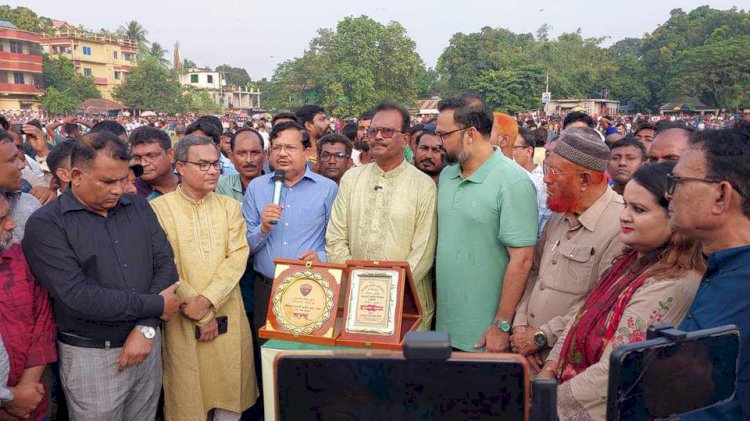 পাবনার চাটমোহরে আরাফাত রহমান কোকো স্মৃতি ফুটবল ম্যাচ অনুষ্ঠিত