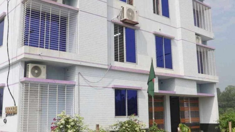 নওগাঁ বিশ্ববিদ্যালয়টি কাগজ কলমে সীমাবদ্ধ  দীর্ঘদিন প্রতিবাহিত হলেও কোন অগ্রগতি নেই!!!