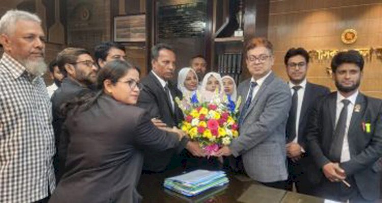 নরসিংদী জেলা প্রশাসক এর সাথে সরকার পক্ষের বিজ্ঞ কৌসুলিগণের সৌজন্য সাক্ষাৎ