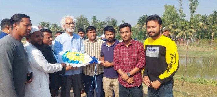 পর্যটন উপদেষ্টার টেকনাফ শাহপরীরদ্বীপ পরিদর্শন